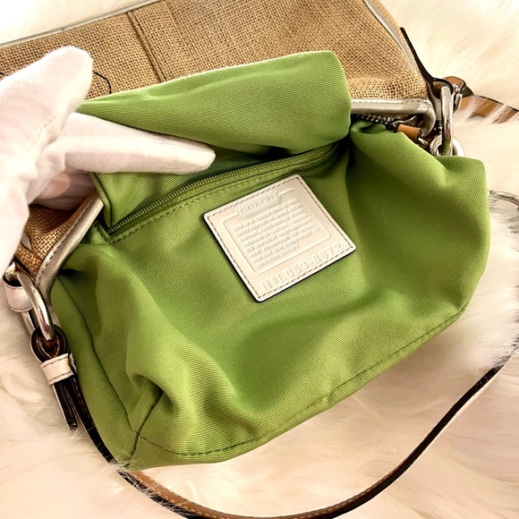 EUC Coach Bee Flower Bag - Picture 13 of 15